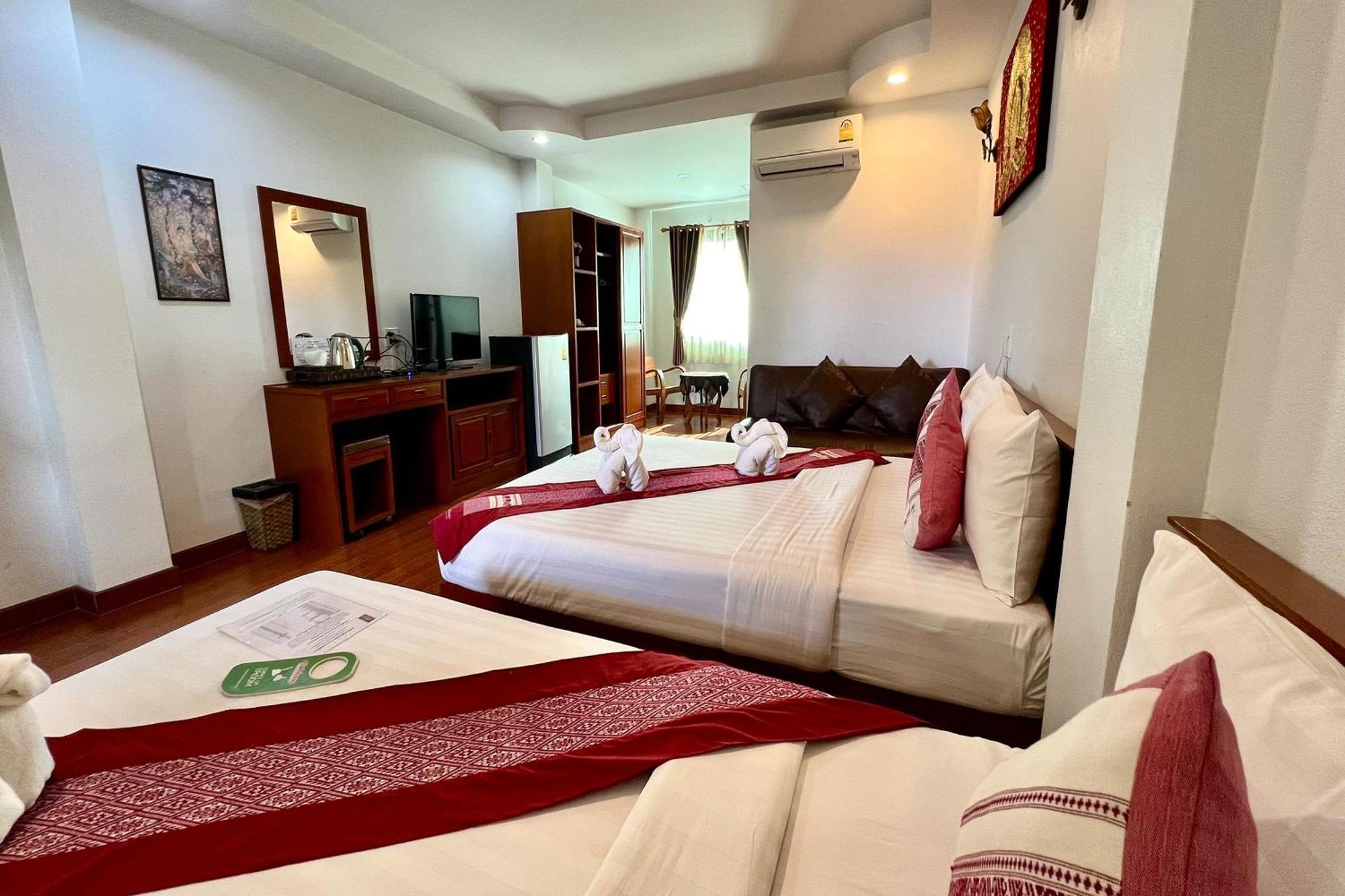 Sawadeelanna Hotel Nan Buitenkant foto