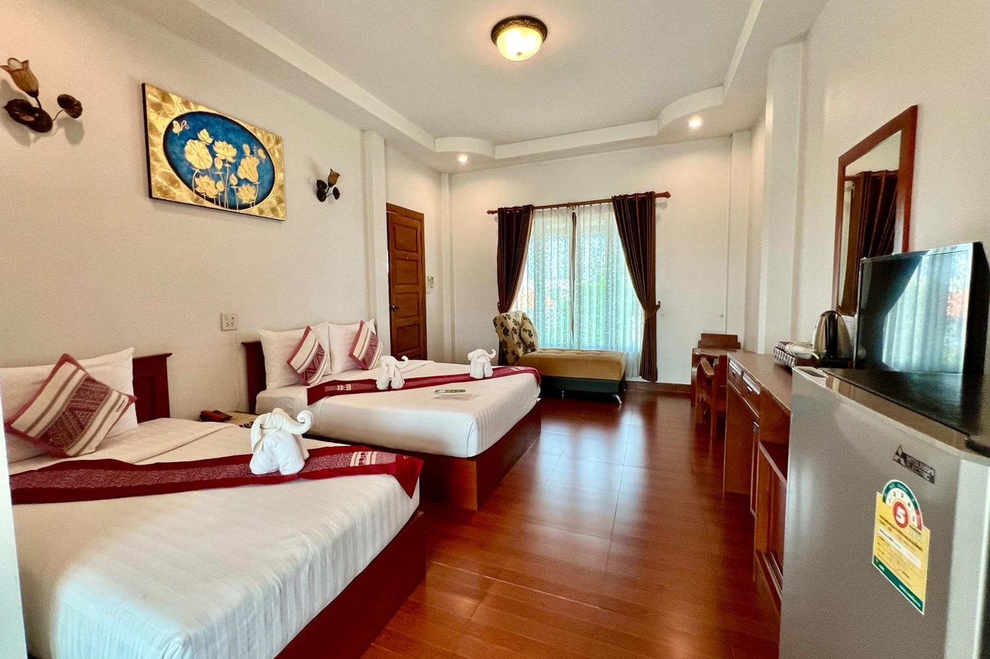 Sawadeelanna Hotel Nan Buitenkant foto