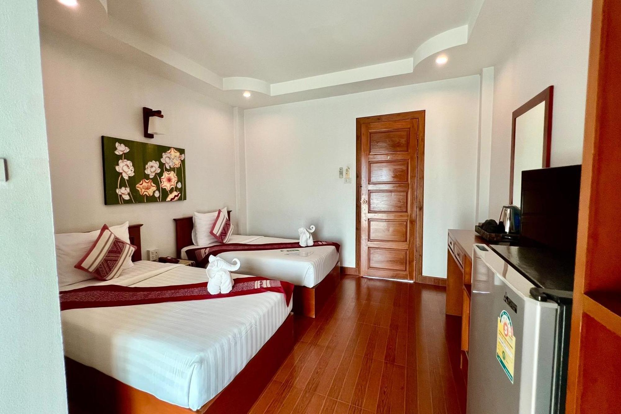 Sawadeelanna Hotel Nan Buitenkant foto
