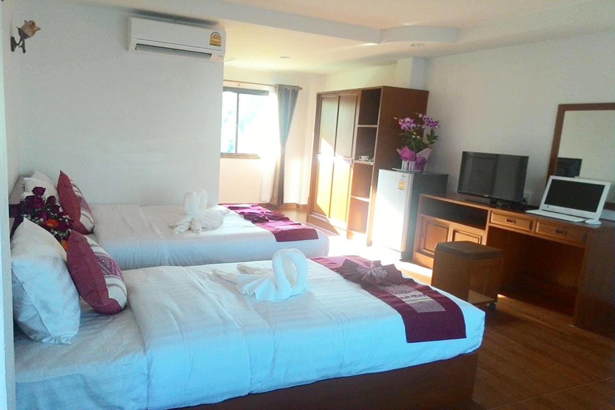 Sawadeelanna Hotel Nan Buitenkant foto