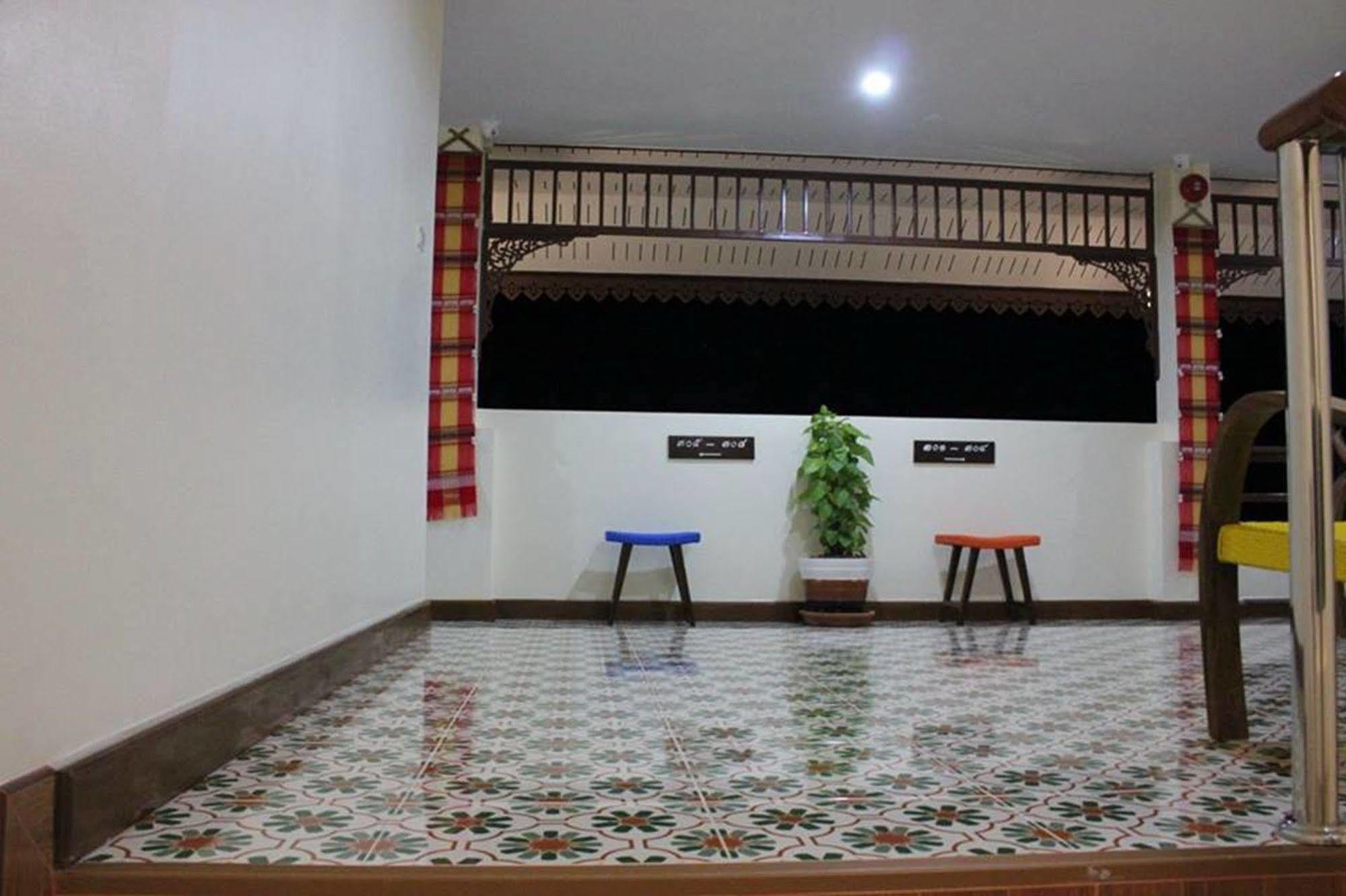Sawadeelanna Hotel Nan Buitenkant foto