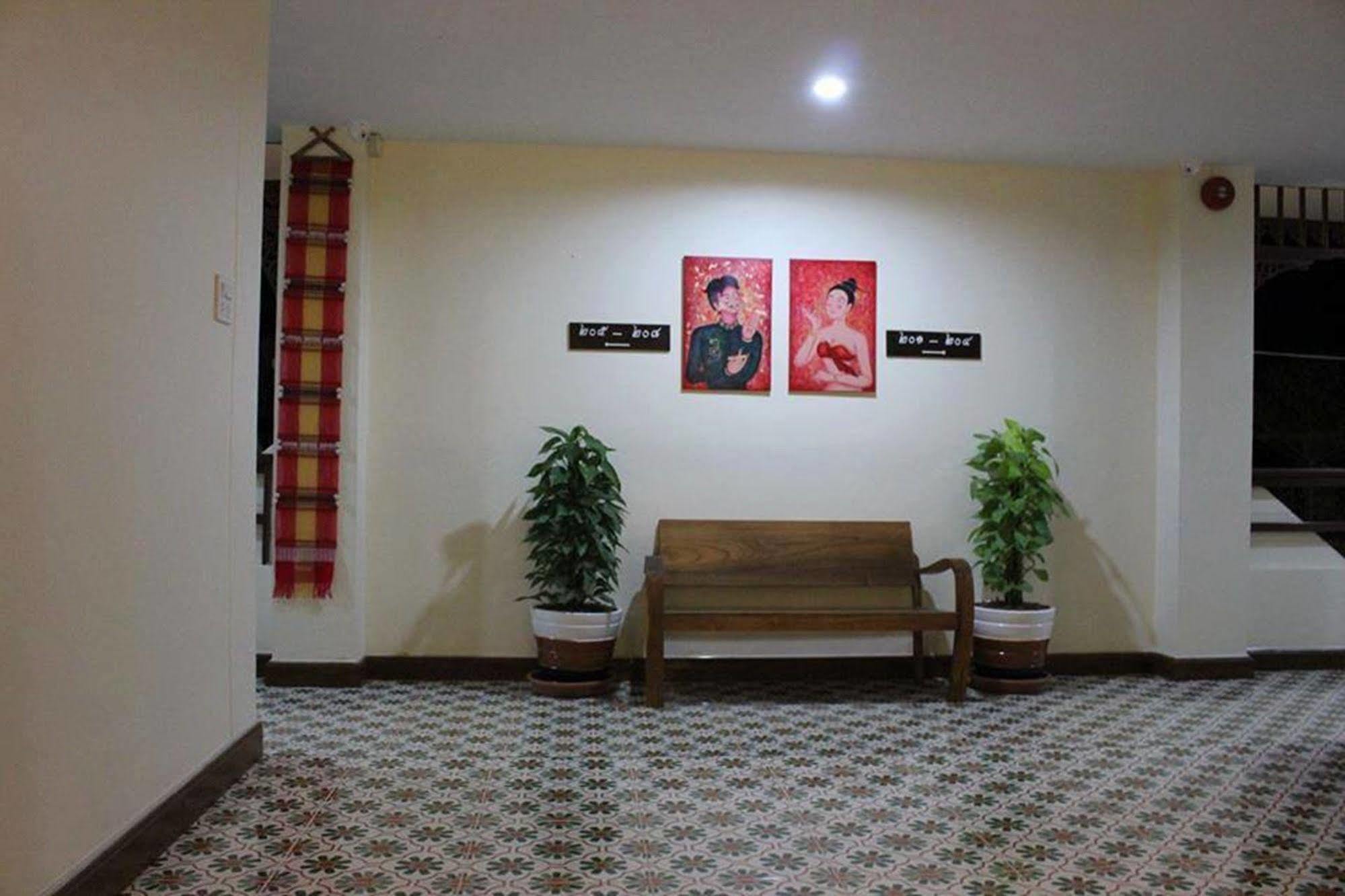 Sawadeelanna Hotel Nan Buitenkant foto